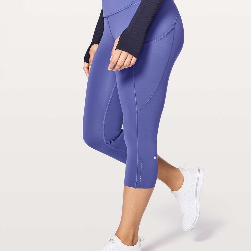 Lululemon “Stoney Grape” 23’ fast and free tights, size 4